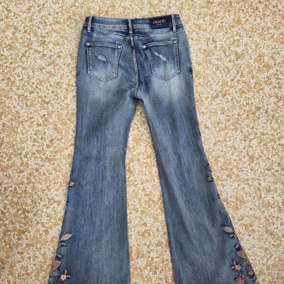 Grace in LA, High waisted, embroidered, flare jeans - Picture 5 of 5